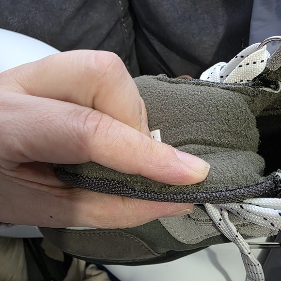 SOREL Women's Kinetic RNEGD Conquest Waterproof Leather Sneaker Boots Size 8 - Picture 15 of 17